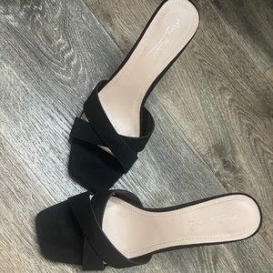 Black Heels, Short Heel, Simple Heel that can go with anything